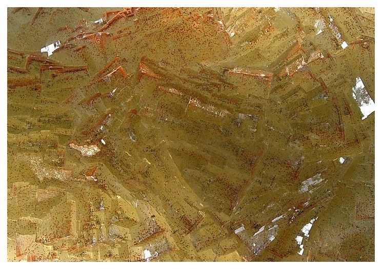 Woelsendorf detail: color, luster, and crystal faces.