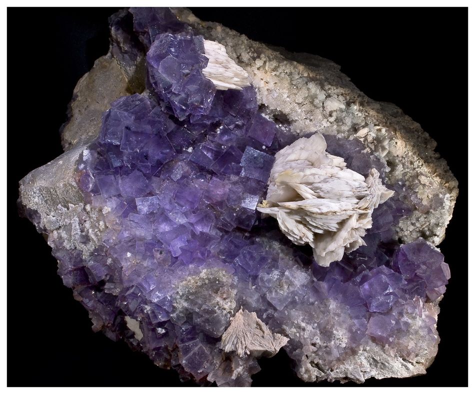 Berbes fluorite with baryte, Asturias.